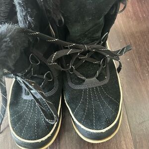 Sorel Black Winter Boots with Plush Trim